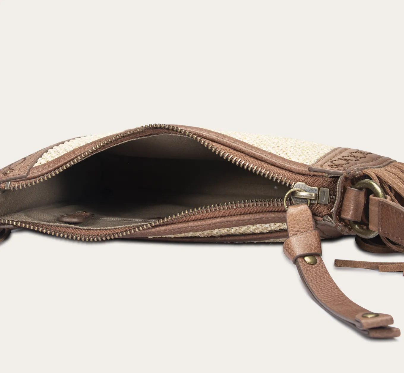 Ava Raffia Crossbody