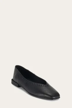 Claire Flat