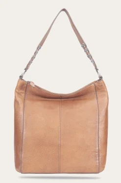 Claire Hobo