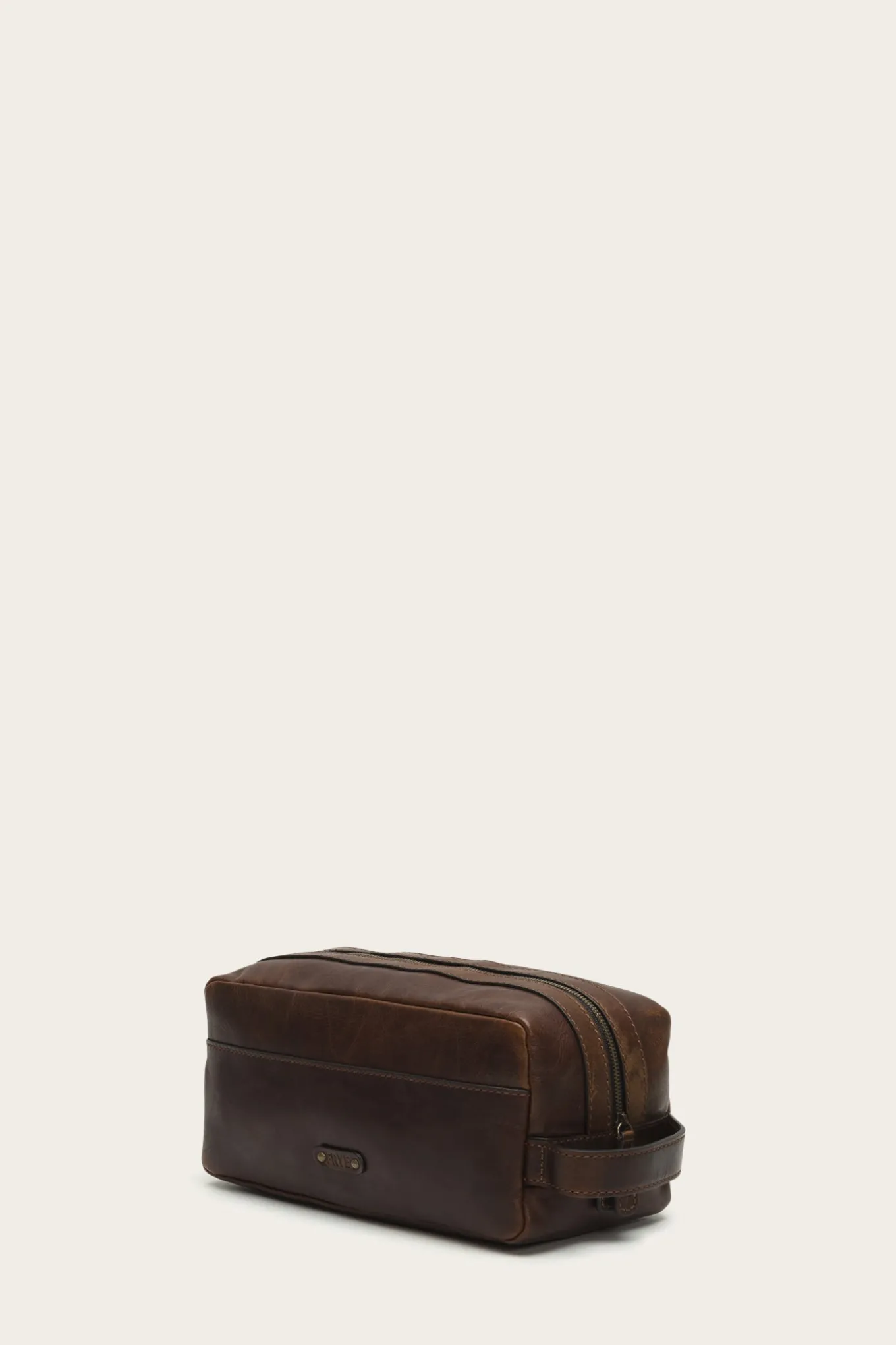 Logan Travel Dopp