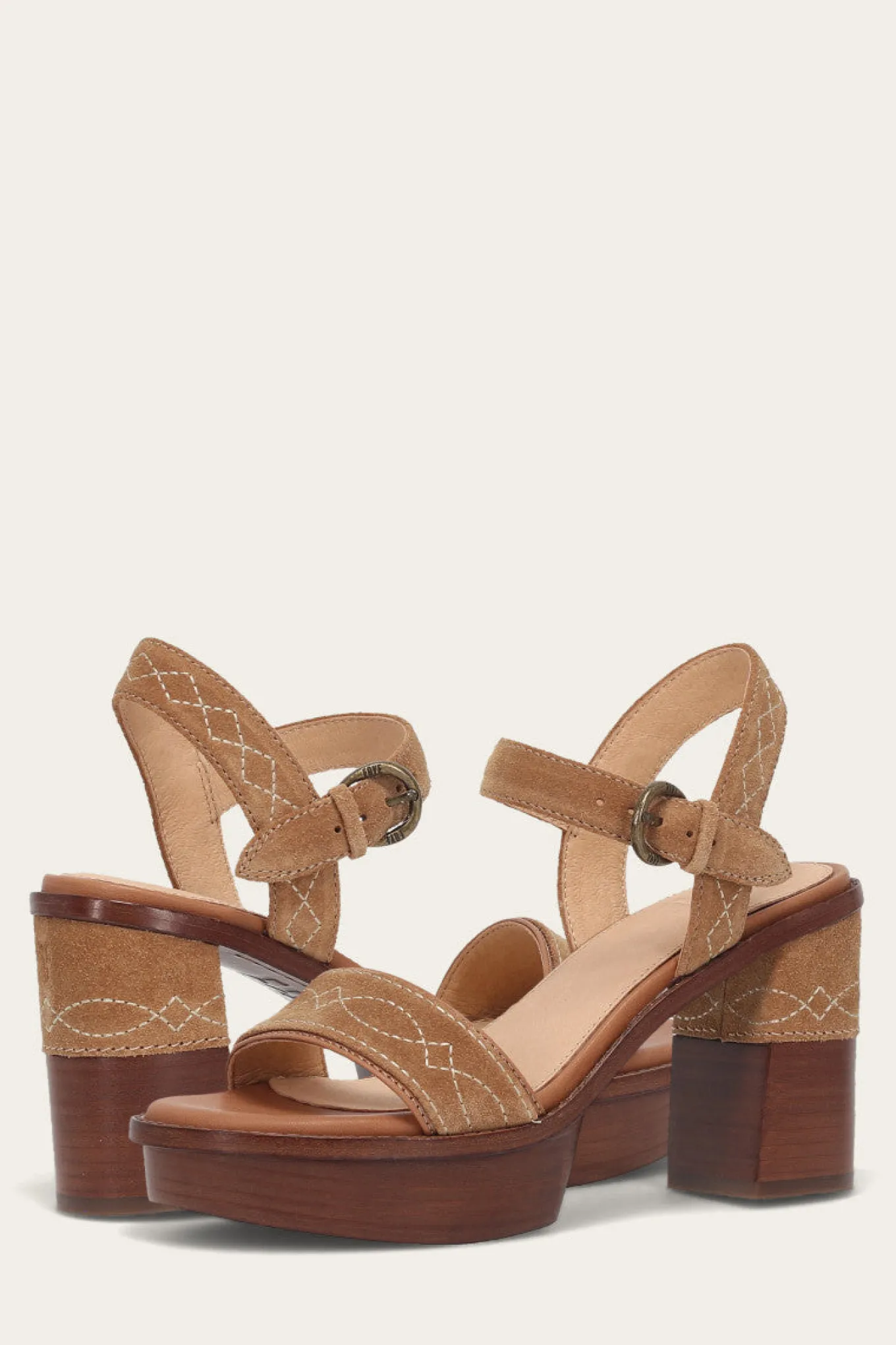 Pipa Woodstock Sandal